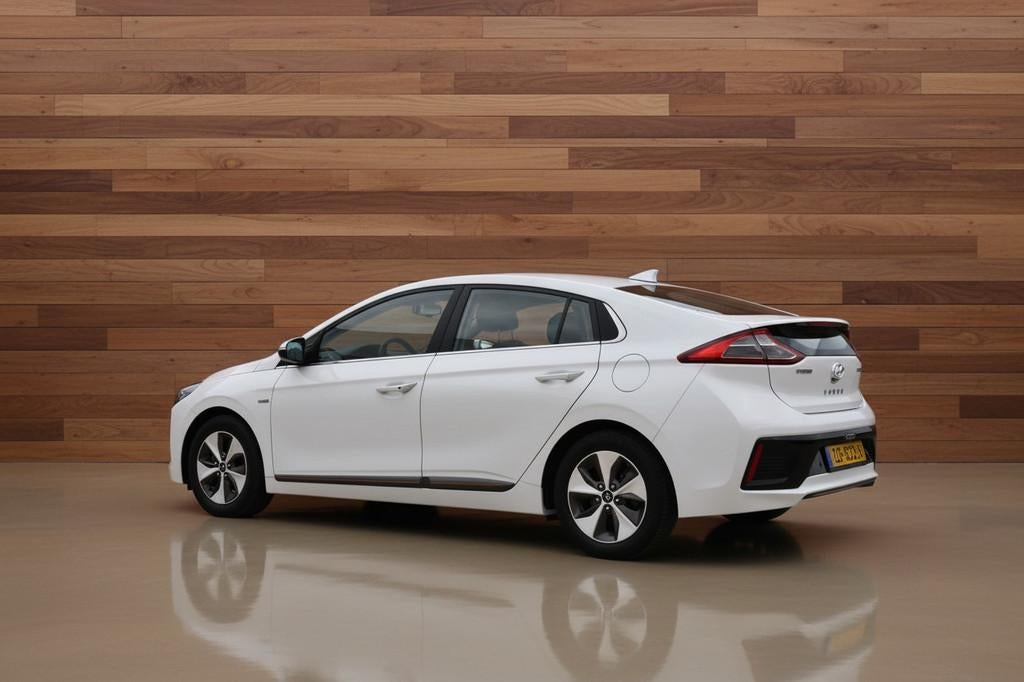 Hyundai IONIQ Premium EV | SOH 91% | LEDER | STOELVERW, Huisgarantie, Met garantie (alle), Wit, IONIQ