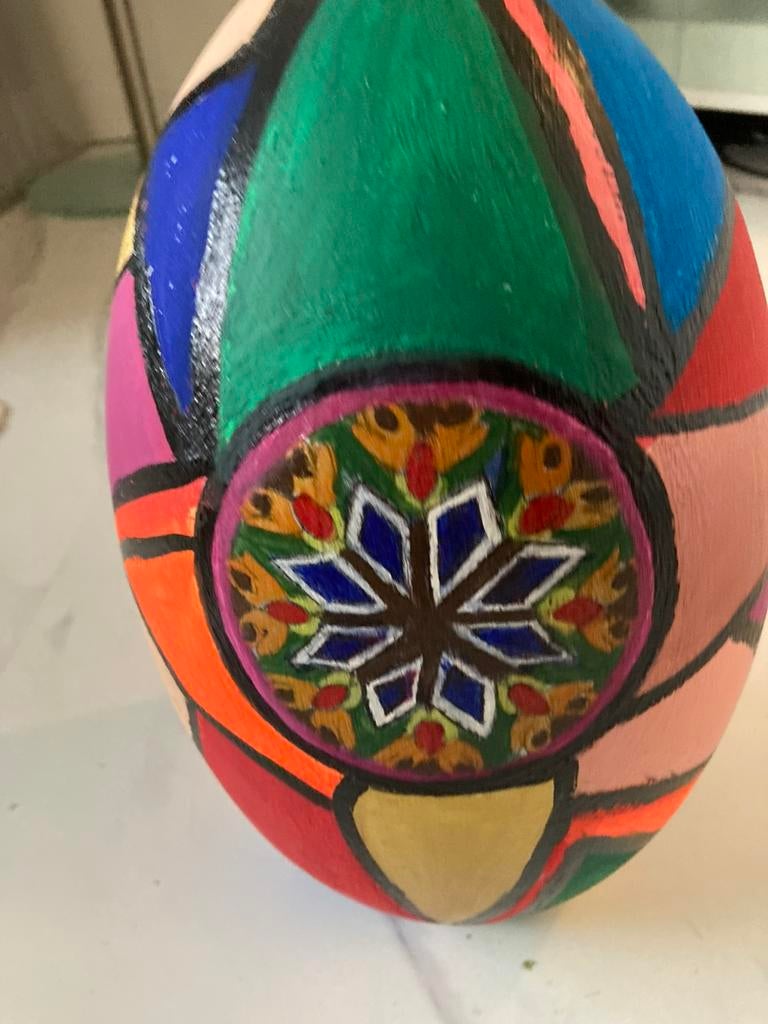 Uniek Handpainted stenen ei . H. 25 cm., Diversen, Pasen, Ophalen of Verzenden, Zo goed als nieuw