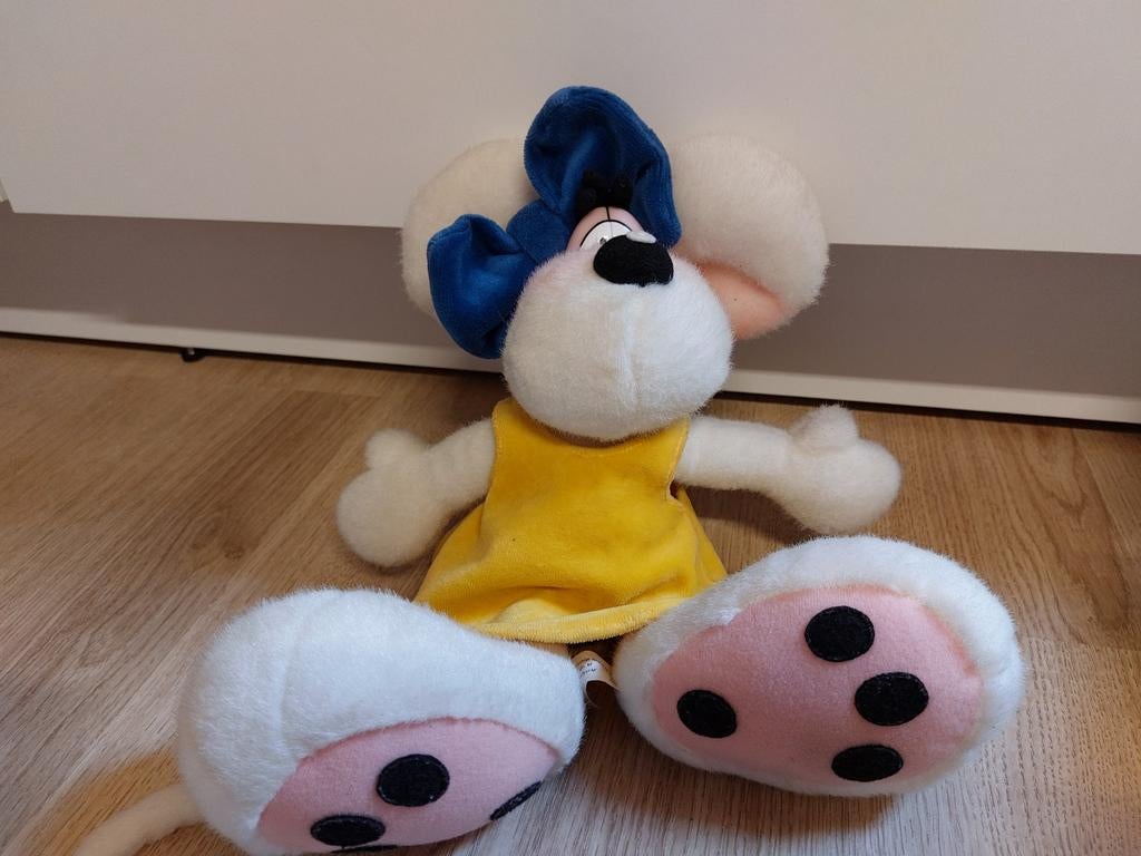 Diddl knuffel met gele jurk 30 cm, Verzamelen, Diddl, Ophalen of Verzenden, Knuffel