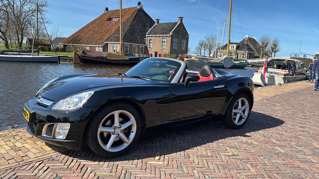 Opel GT 2.0 Turbo 2009  Nieuwstaat. Inruil mogelijk, Auto's, Opel, 1998 cc, Achterwielaandrijving, 264 pk, 4 cilinders
