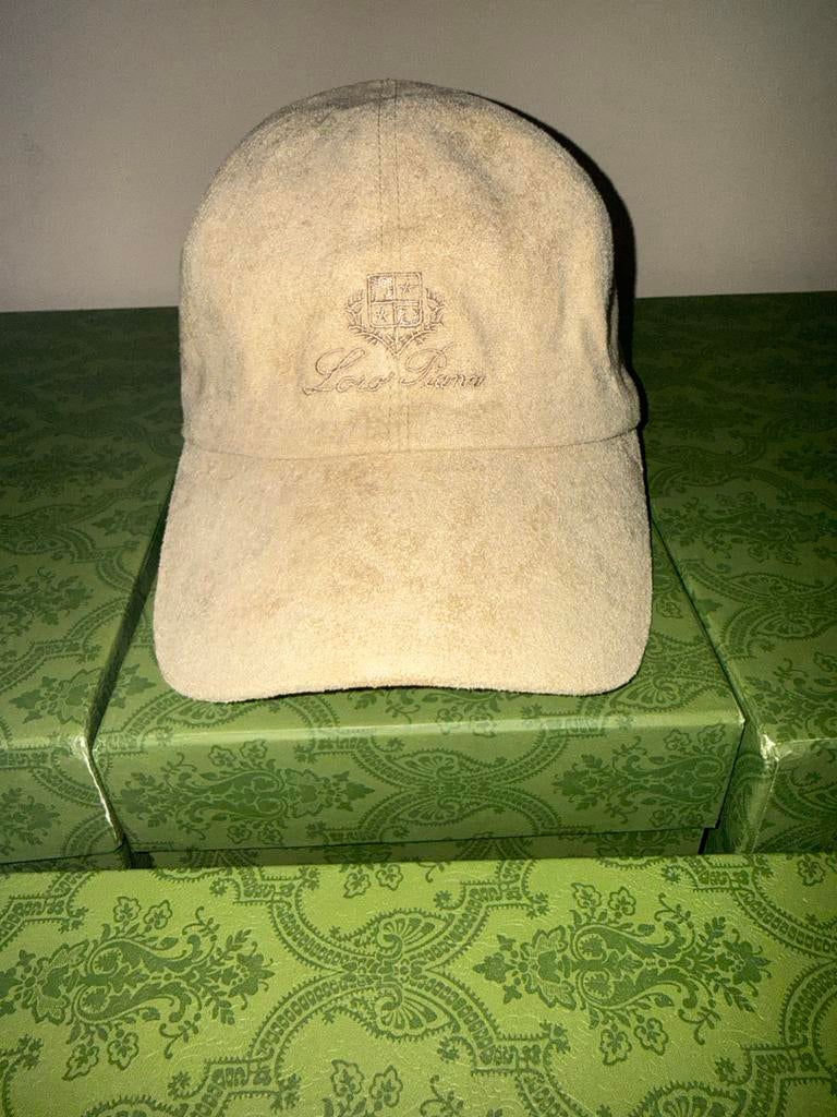 Loro Piana pet Suede beige, Kleding | Dames, Ophalen of Verzenden, Nieuw, One size fits all, Pet