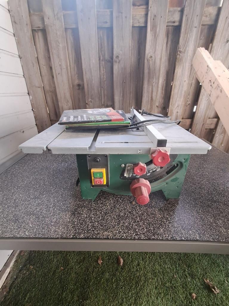 Zaagtafel Parkside met cirkelzaagbladen, Doe-het-zelf en Verbouw, Gereedschap | Zaagmachines, Ophalen, Gebruikt, Cirkelzaag, 600 tot 1200 watt