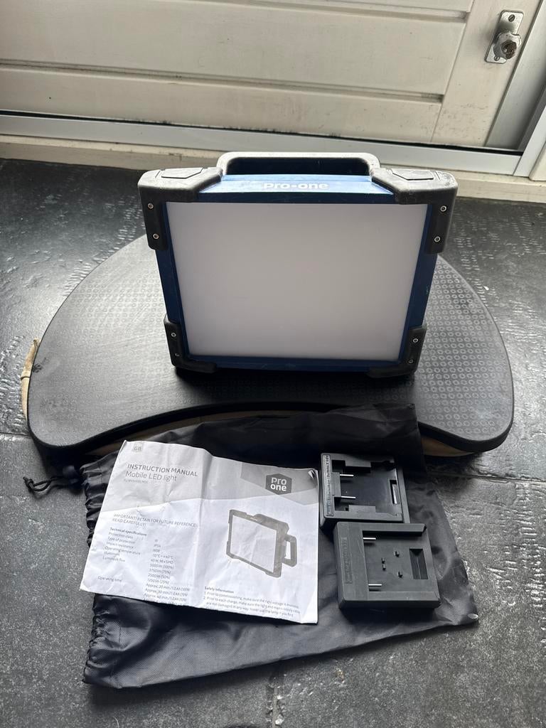 Pro one accu bouwlamp, Ophalen of Verzenden, Zo goed als nieuw, Minder dan 50 watt, Lamp met armatuur
