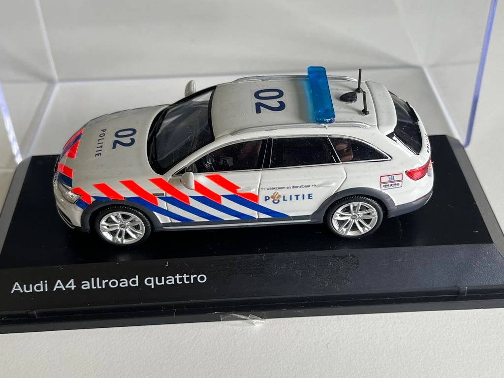 Politie Police Audi A4 allroad quattro, Hobby en Vrije tijd, Modelauto's | 1:43, Ophalen of Verzenden, Zo goed als nieuw, Auto