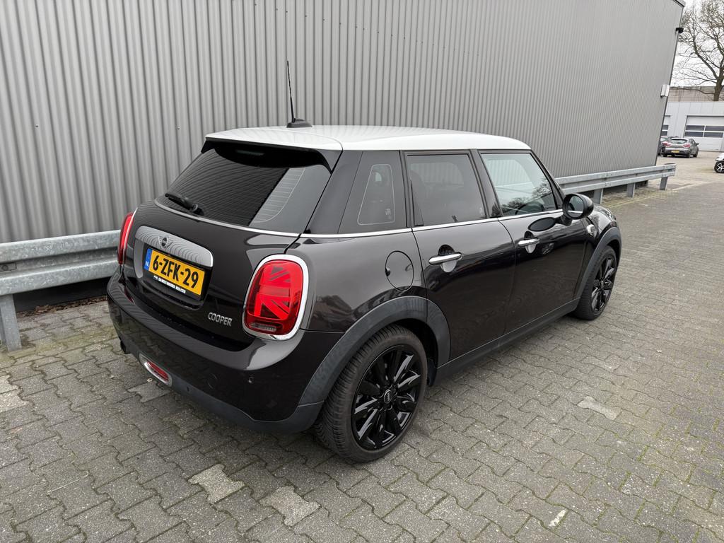 MINI Mini 1.5 Cooper Chili Business Clima, Leer, CC, PDC & C, Auto's, Mini, 136 pk, Gebruikt, Euro 6, Bruin