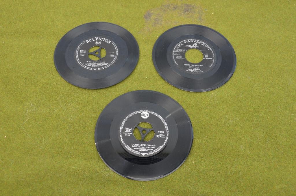 3 oude jukebox singeltjes van Elvis Presley en Fats Domino, Gebruikt, Overige formaten, Single, Ophalen of Verzenden