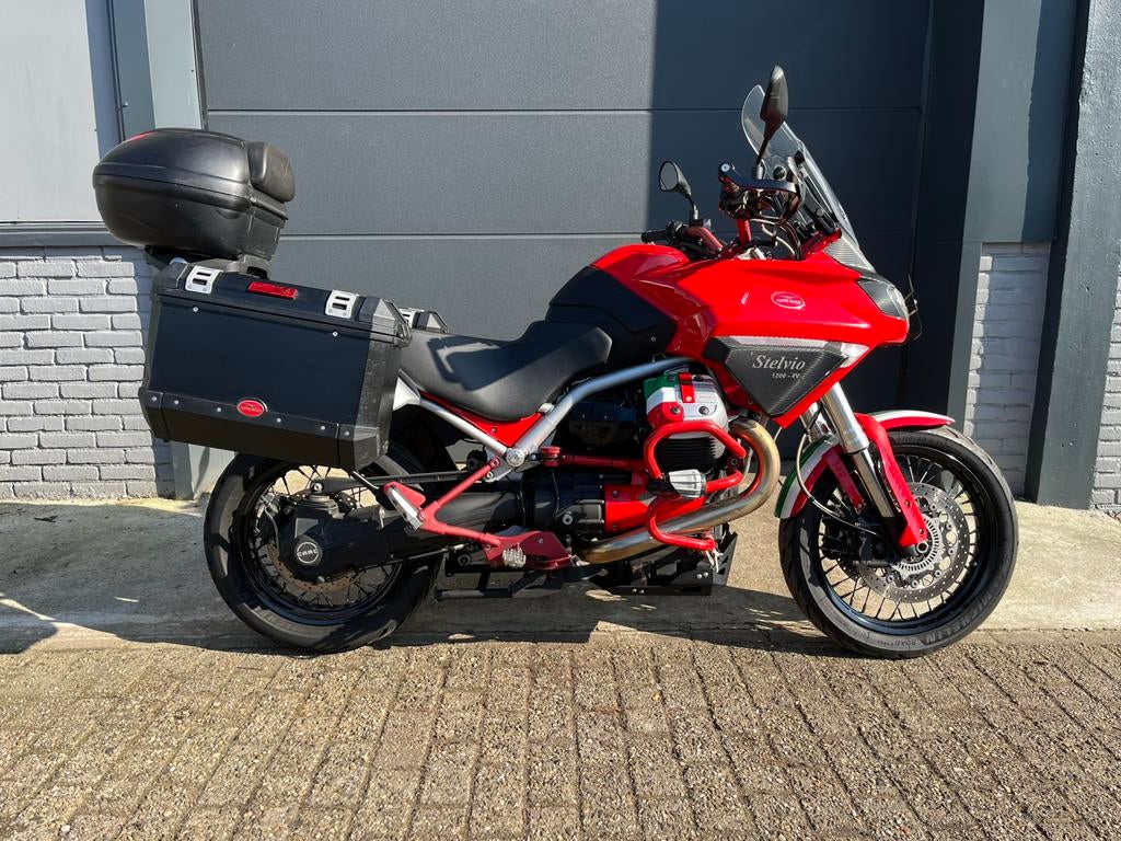 Moto guzzi stelvio 1200 ABS, 2 cilinders, LED Verlichting, Motorrijbewijs A, Particulier