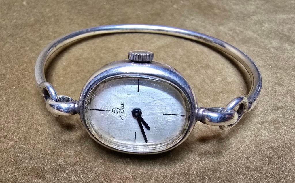 Zilveren horloge. Smalle pols. Werkend, Sieraden, Tassen en Uiterlijk, Horloges | Antiek, Ophalen of Verzenden, Zilver, Overige merken