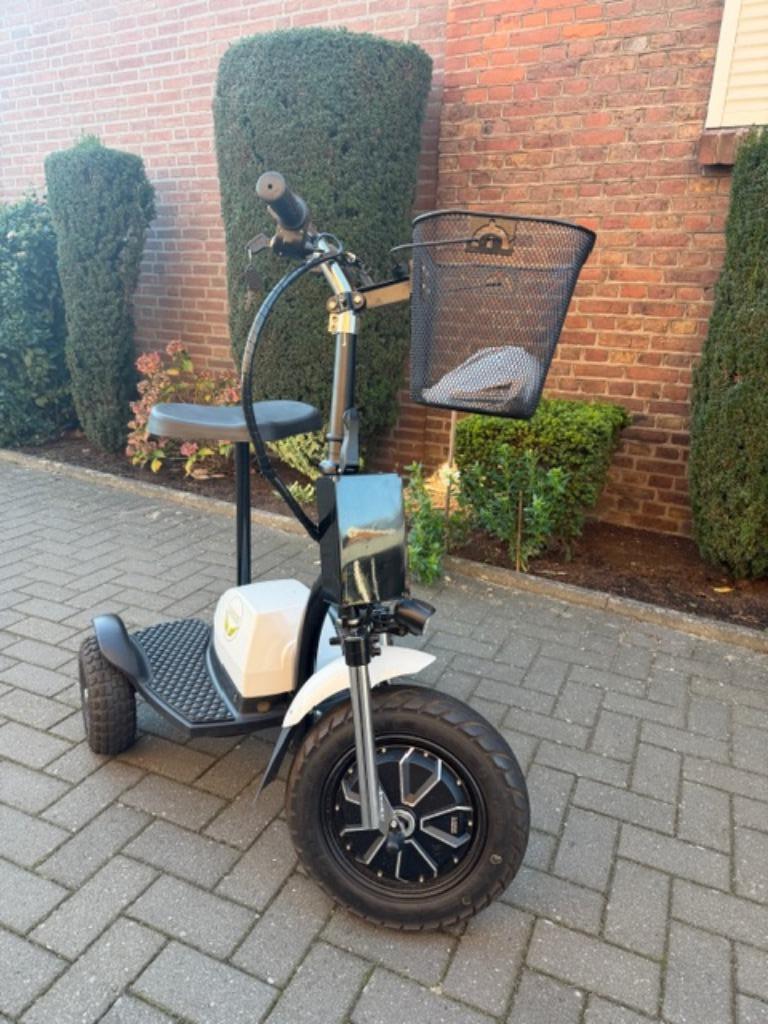 Briski Step (Elektrische Scootmobiel) - Lithium-Ion Accu, Overige merken, Ophalen of Verzenden, 16 km/u of meer, 26 t/m 35 km