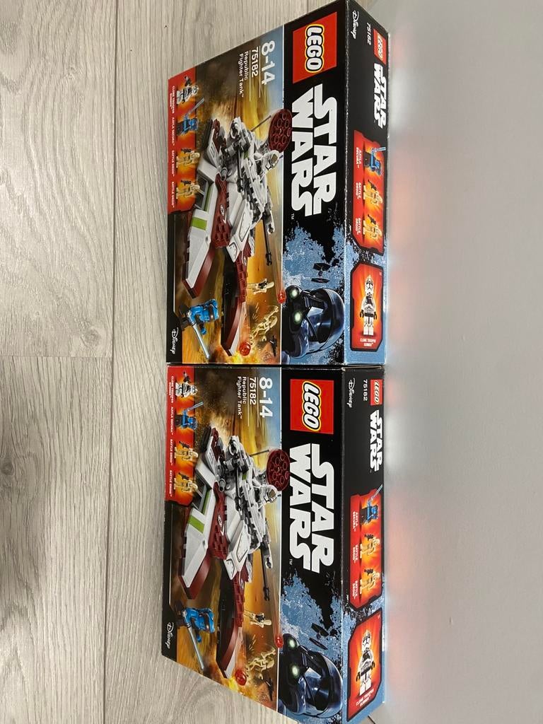 2x Lego 75182 Republic Fighter Tank. Beide 100% compleet, Ophalen of Verzenden, Zo goed als nieuw, Complete set, Lego
