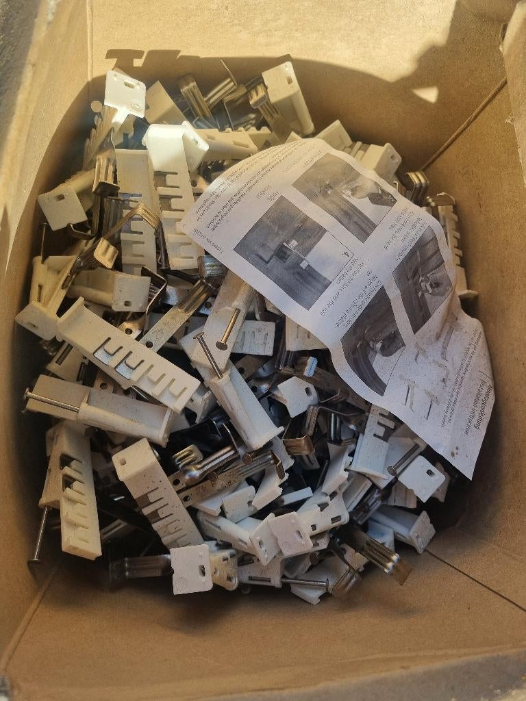 Panhaken MONIER RENOVA OVH 206, Ophalen of Verzenden, Zo goed als nieuw, Spijkers, Minder dan 50 mm