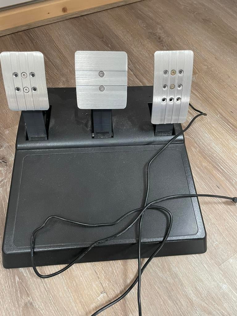 Trustmaster T3PA voetpedalen voor racestuur, Spelcomputers en Games, Spelcomputers | Sony PlayStation Consoles | Accessoires, Ophalen