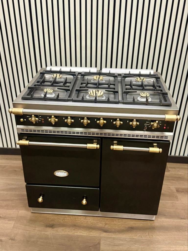 Luxe Lacanche Fornuis 6 pits Zwart/Messing 90 cm, Witgoed en Apparatuur, Fornuizen, Zo goed als nieuw, Vrijstaand, Gas, 5 kookzones of meer