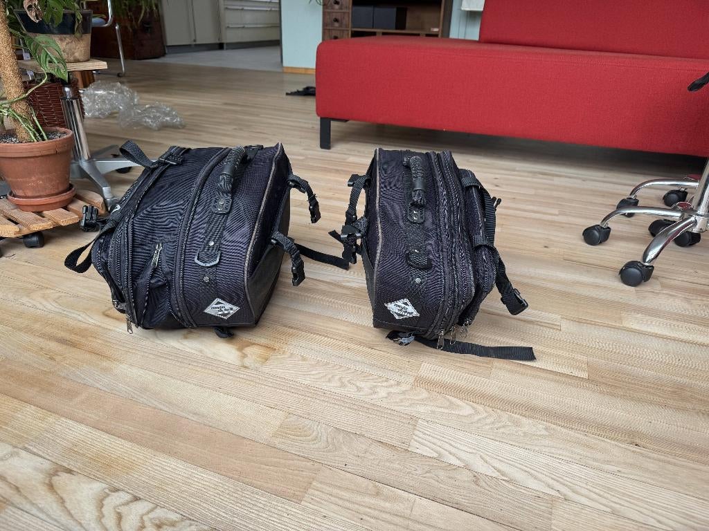 Motortassen moto detail, Motoren, Accessoires | Koffers en Tassen, Zo goed als nieuw, Ophalen