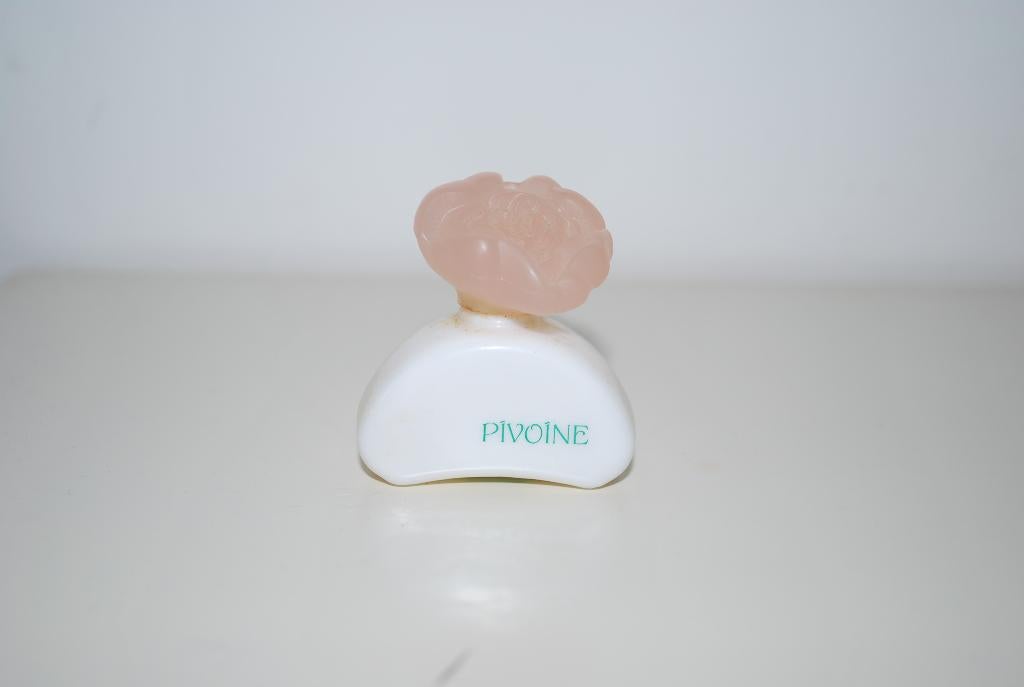 Miniatuur Yves Rocher Pivoine, Verzamelen, Parfumverzamelingen, Ophalen of Verzenden, Zo goed als nieuw, Miniatuur, Gevuld