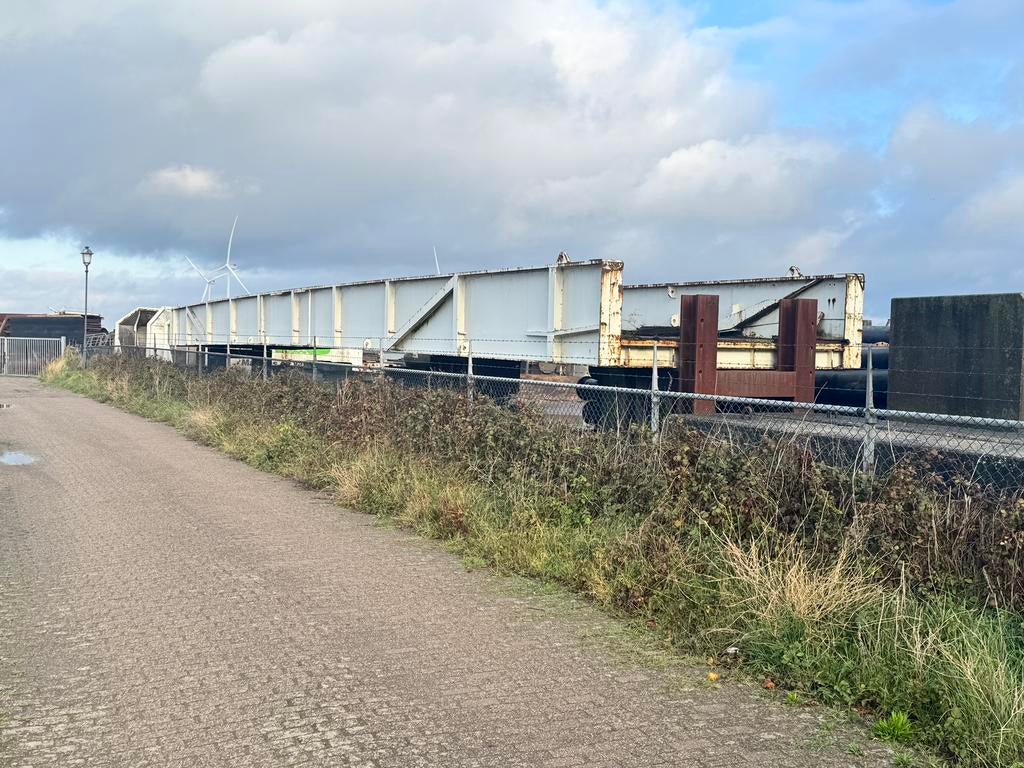 Zware stalen brug te koop Verkeersklasse 60, 26,8 meter lang, Ophalen, Gebruikt