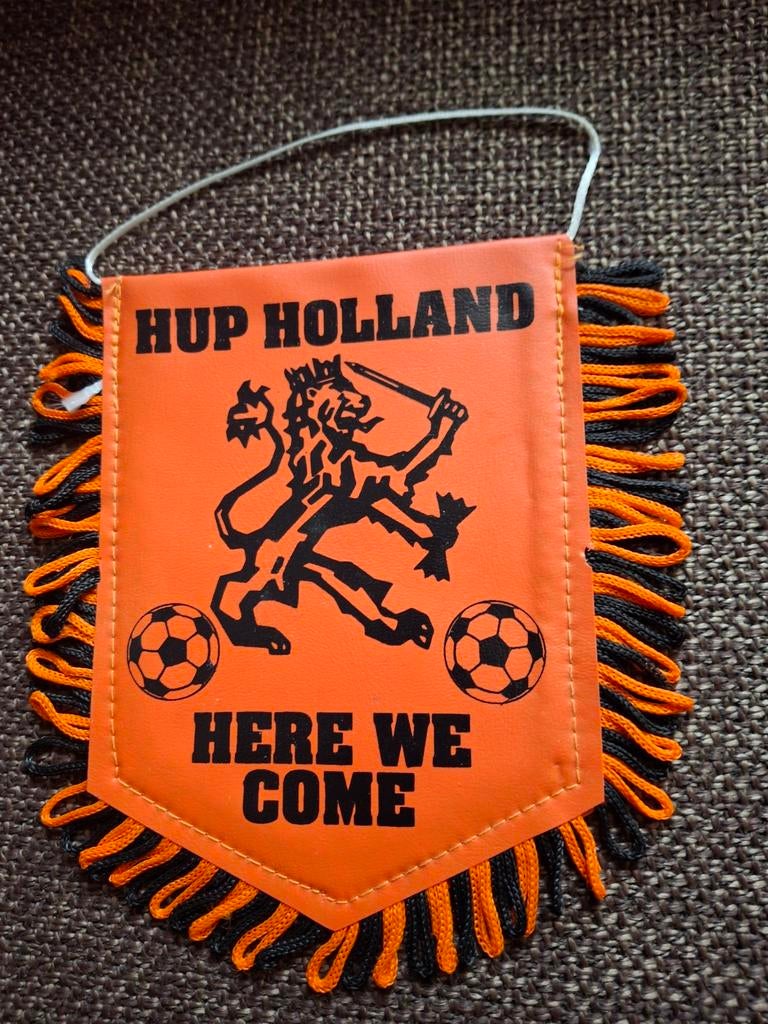 Oranje vaantje hup holland voetbal nieuw, Verzamelen, Sportartikelen en Voetbal, Ophalen of Verzenden, Overige binnenlandse clubs