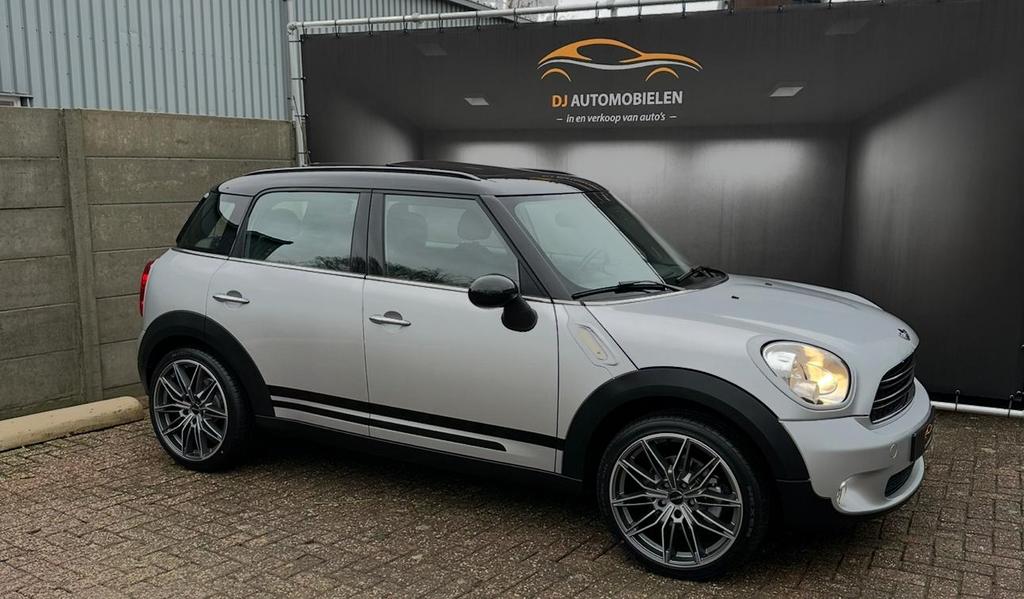 Mini Countryman 116pk 2016 Grijs, Auto's, Voorwielaandrijving, Stof, Navigatiesysteem, Bedrijf