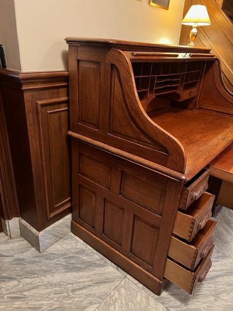 Eiken rolbureau, Ophalen, Gebruikt, Eikenhout, Minder dan 100 cm