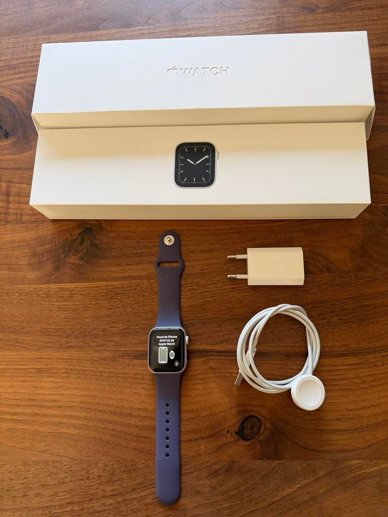 Apple Watch Series 5 - 40mm Zilver Aluminium, Sieraden, Tassen en Uiterlijk, Smartwatches, Gebruikt, Hartslag, IOS, Ophalen of Verzenden
