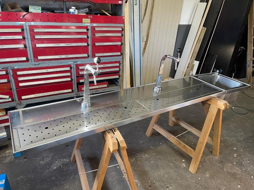 Lekblad met spoelbak en dubbel tapkraan, Ophalen, Zo goed als nieuw