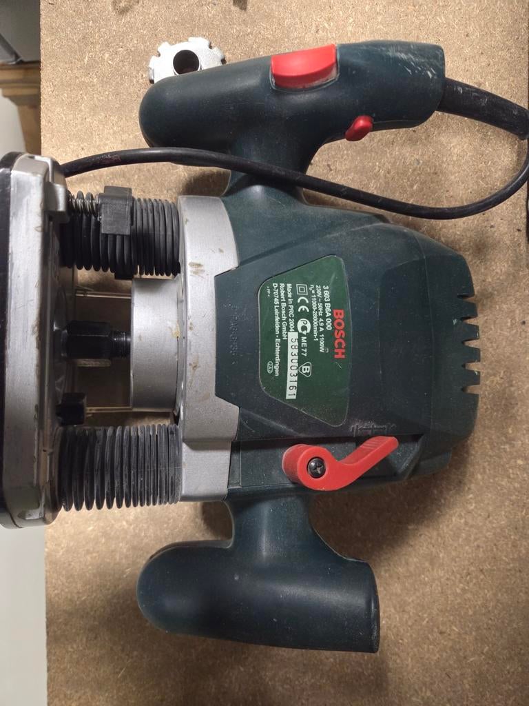 Bosch POF 1100 AE Bovenfrees - Gebruikt, Gebruikt, Ophalen of Verzenden, Bovenfrees, Bosch