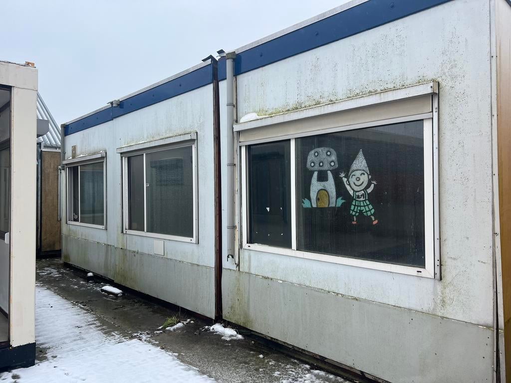 Kantoorunit / woonunit / unit frames 9x6 meter, Ophalen