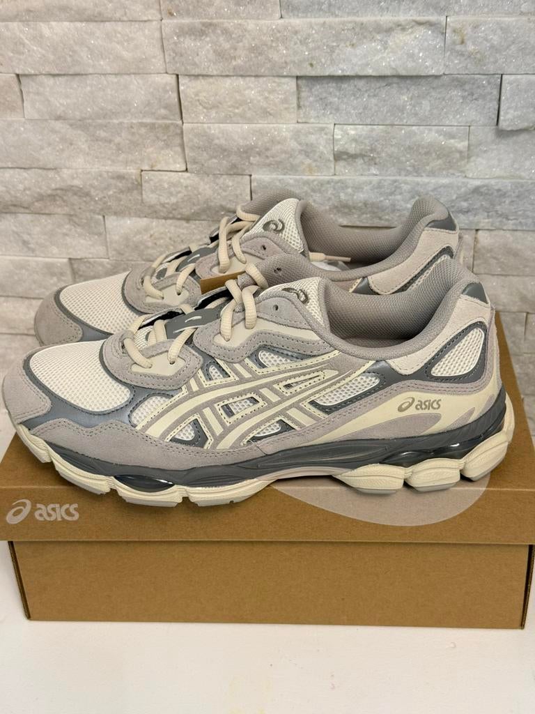 ASICS GEL‑NYC Cream/Oyster Grey, Kleding | Heren, Schoenen, Nieuw, Sneakers of Gympen, Overige kleuren, Ophalen of Verzenden