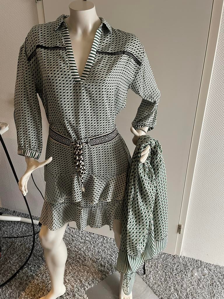 Patrizia pepe rokje met blouse en zelfde sjaal maat it 42., Maat 38/40 (M), ., Ophalen of Verzenden, Zo goed als nieuw