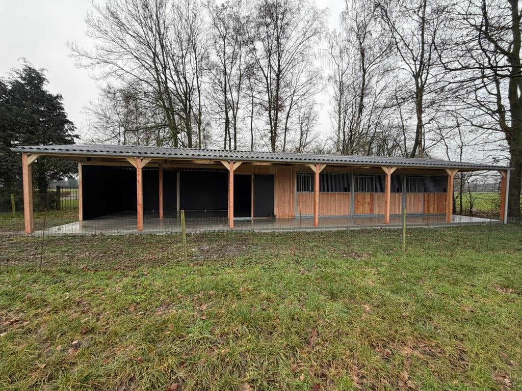 Stallen van horsestables!, Dieren en Toebehoren, Stalling, 2 of 3 paarden of pony's