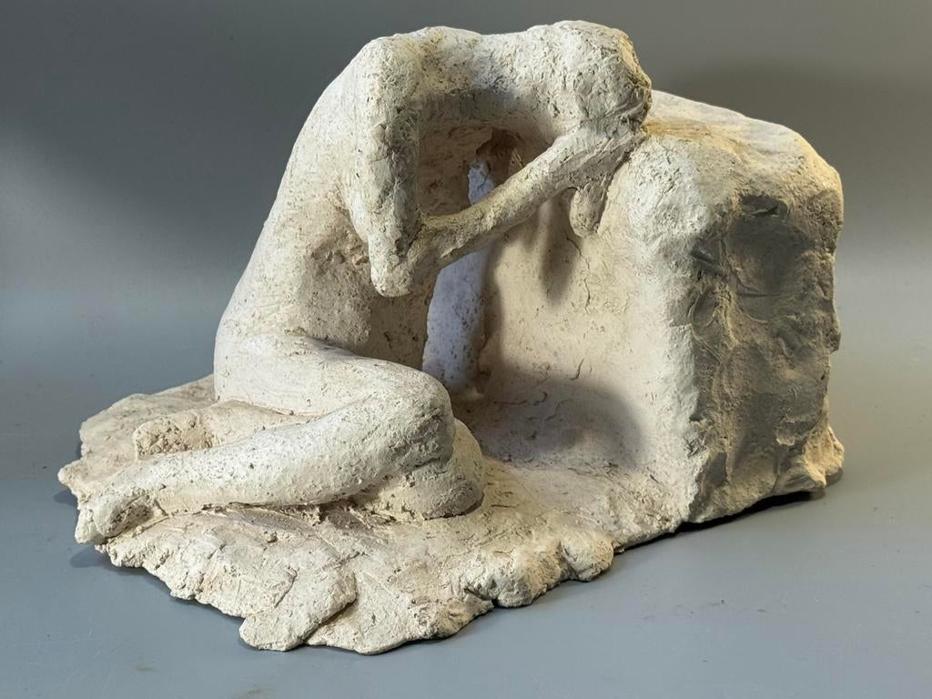 Naakte vrouw van chamotte klei gemaakt, Ophalen of Verzenden