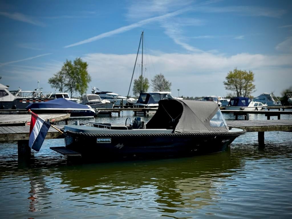 Polyester Sloep 530 met 15pk Suzuki BB-motor incl. trailer, Watersport en Boten, Sloepen, Gebruikt, 10 tot 30 pk, 3 tot 6 meter