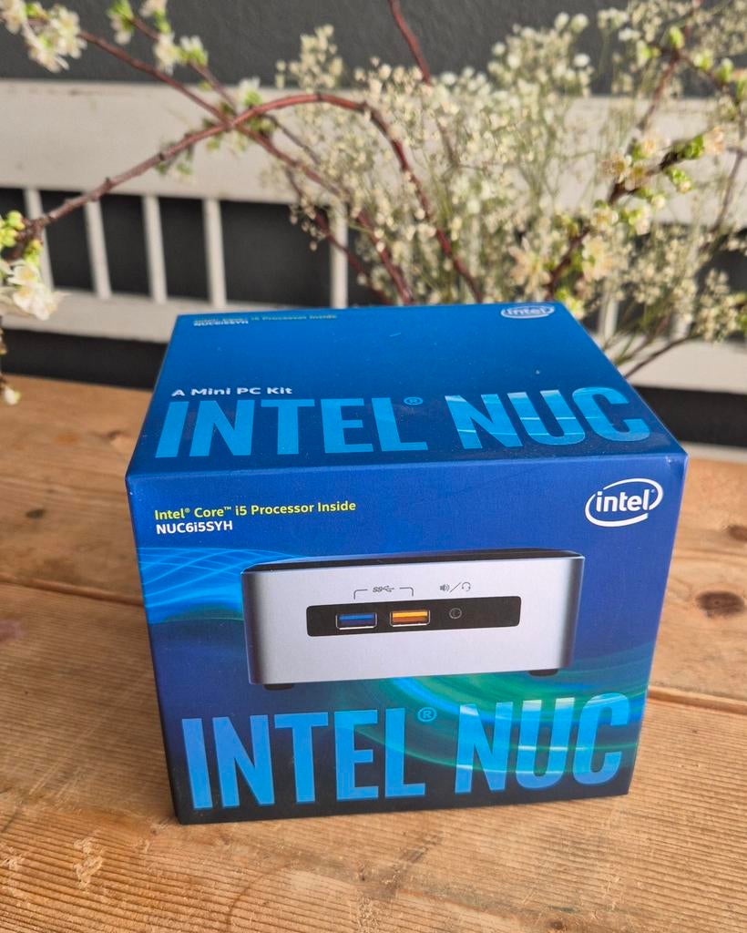 Intel NUC NUC6i5SYH mini pc, Ophalen, Zo goed als nieuw, SSD