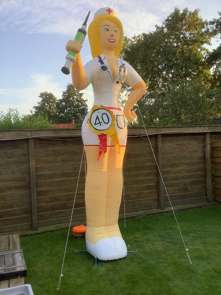 Sarah poppen te huur, verjaardag, jubileum, Ophalen, Zo goed als nieuw, Abraham of Sarah