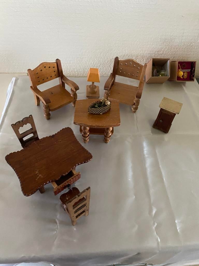 Houten meubilair, Ophalen of Verzenden, Zo goed als nieuw, Poppenhuis