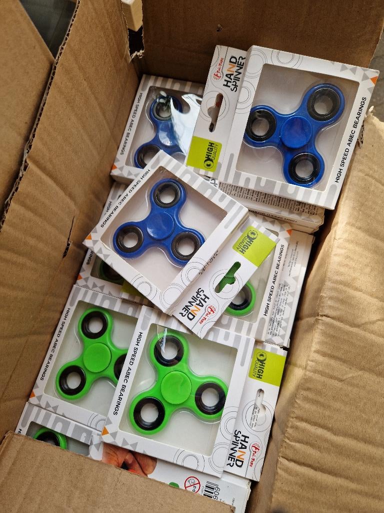 fidget spinner ca 250 stuks, Ophalen, Nieuw