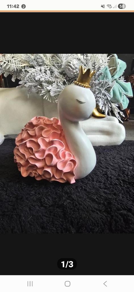 Een schattige zwaan decoratie met een kroon., Ophalen of Verzenden, Nieuw, Dier