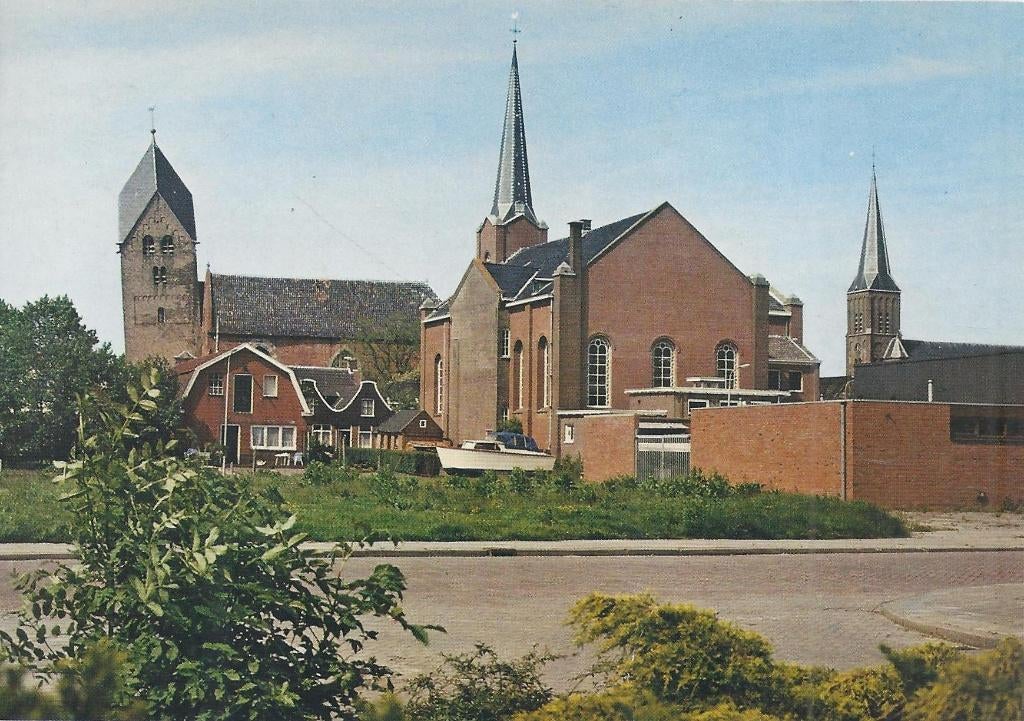 Bedum de drie torens gelopen Ansichtkaart (A 1406), Ophalen of Verzenden, 1980 tot heden, Gelopen