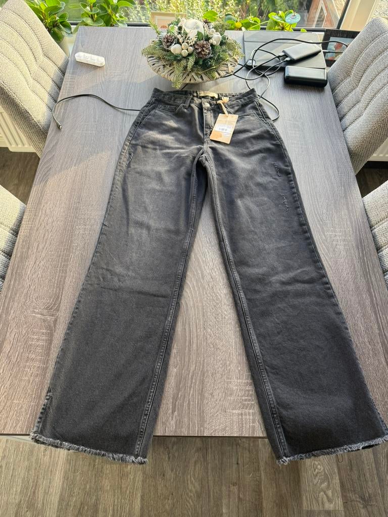 Coj vintage denim redesigned grijs/zwart wide nieuw xs 26/30, Kleding | Dames, Spijkerbroeken en Jeans, Ophalen of Verzenden, Nieuw