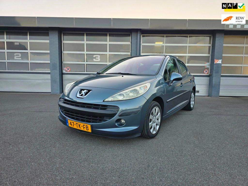 Peugeot 207 1.4 INRUILKOOPJE!, Auto's, Voorwielaandrijving, Stof, Zwart, 49 €/maand