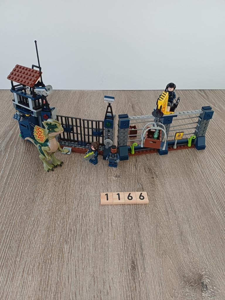 Lego Jurassic World Dilophosaurus Outpost 75931, Ophalen of Verzenden, Zo goed als nieuw