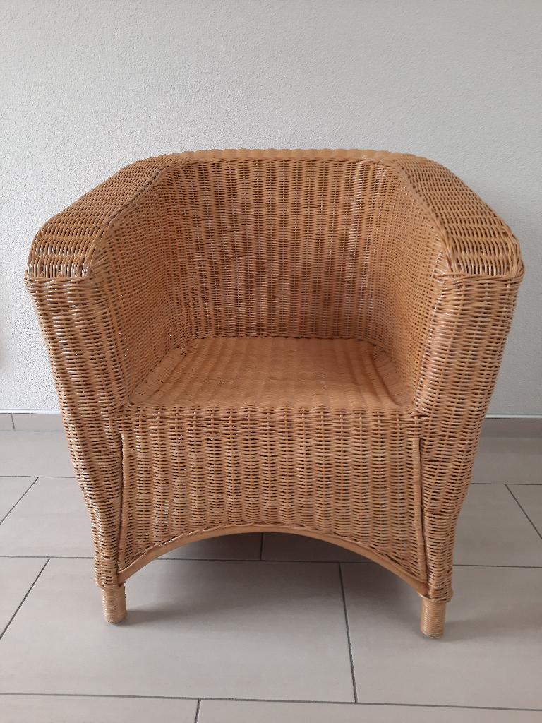 2 degelijke Stoel fauteuil rotan incl. passende kussens, Minder dan 75 cm, Riet of Rotan, Ophalen of Verzenden, Zo goed als nieuw
