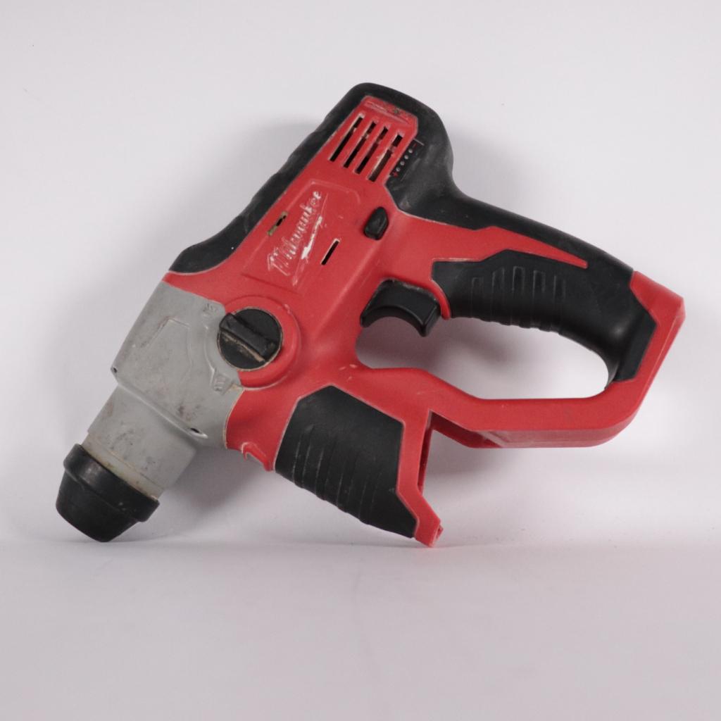 Milwaukee M12 H – Gebruikt, Milwaukee, Gebruikt, Support@milwaukee.com, Milwaukee Electric Tool Corporation, 13135 W. 
Lisbon Road, Brookfield, WI 53005
USA
