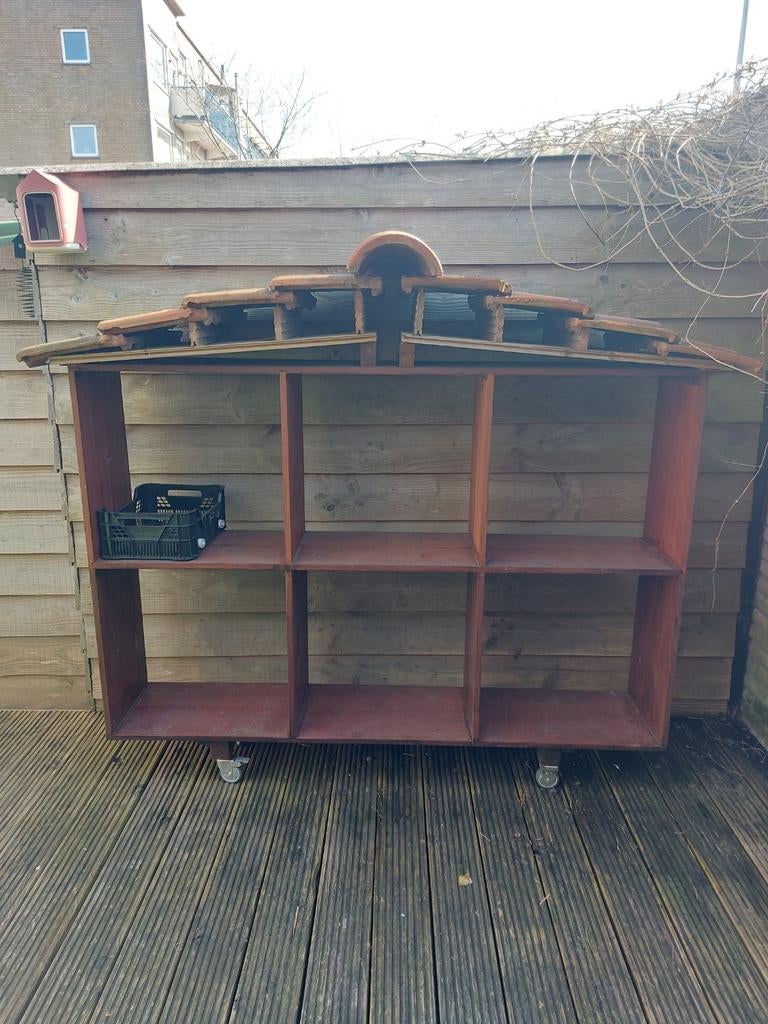 Gratis af te halen: Houten tuinkast/houtopslag op wielen, Ophalen, Gebruikt