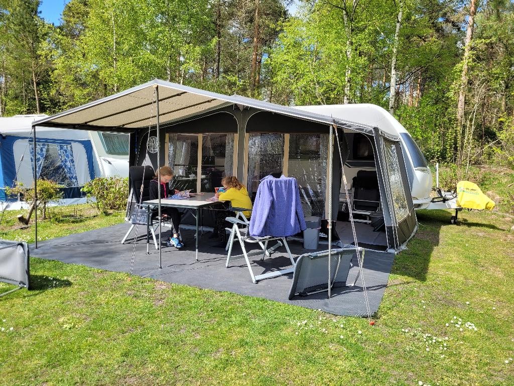 ≥ Voortent Isabella Capri Coal A900/G16 + Eclipse luifel — Voortenten ...