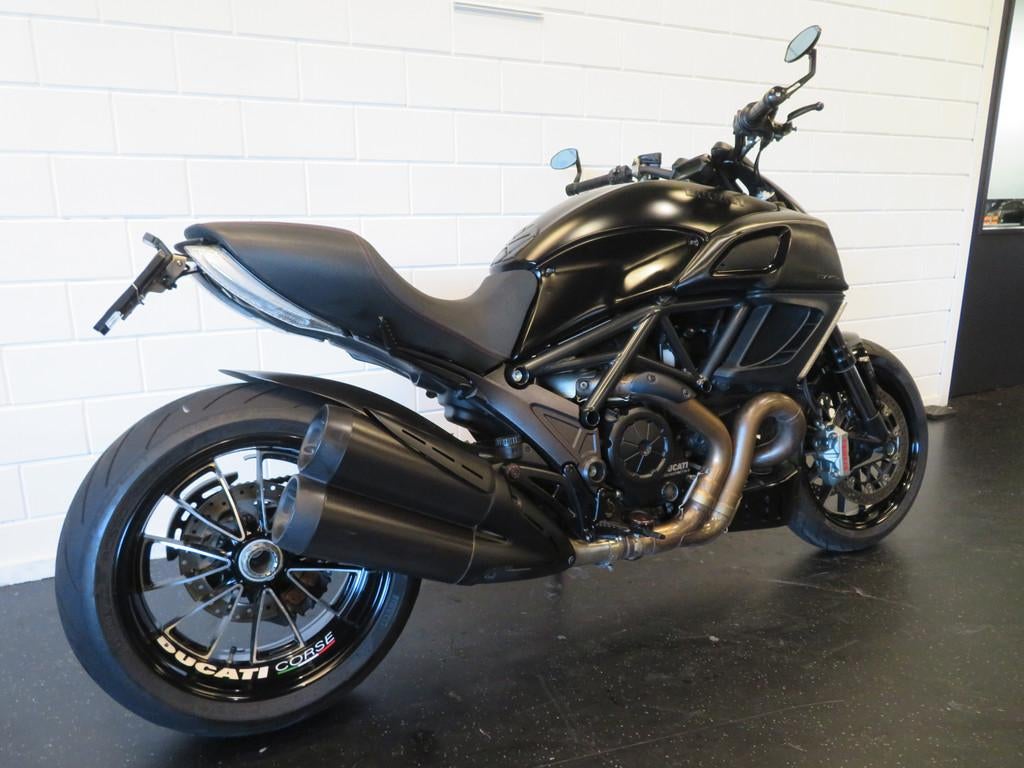 Ducati DIAVEL ABS PRACHTSTAAT! (bj 2013) - foto 3