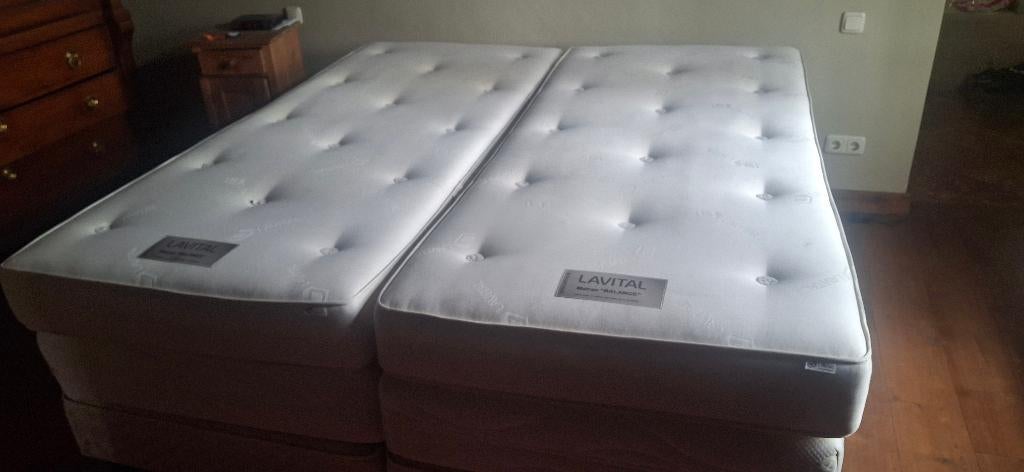 Matrassen lavital, Huis en Inrichting, Slaapkamer | Matrassen en Bedbodems, 90 cm, Eenpersoons, Ophalen of Verzenden, Zo goed als nieuw