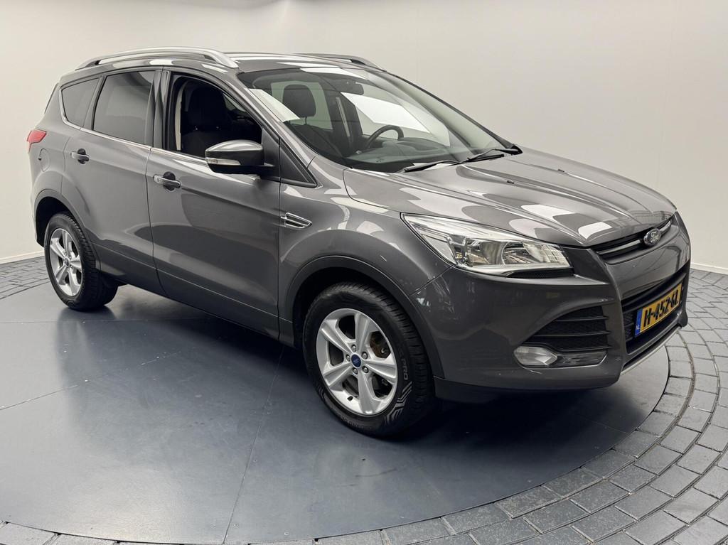 Ford Kuga 1.6i Titanium Trekhaak-Airco-Navigatie-Cr.contr-Pa, Voorwielaandrijving, Euro 5, Gebruikt, 4 cilinders