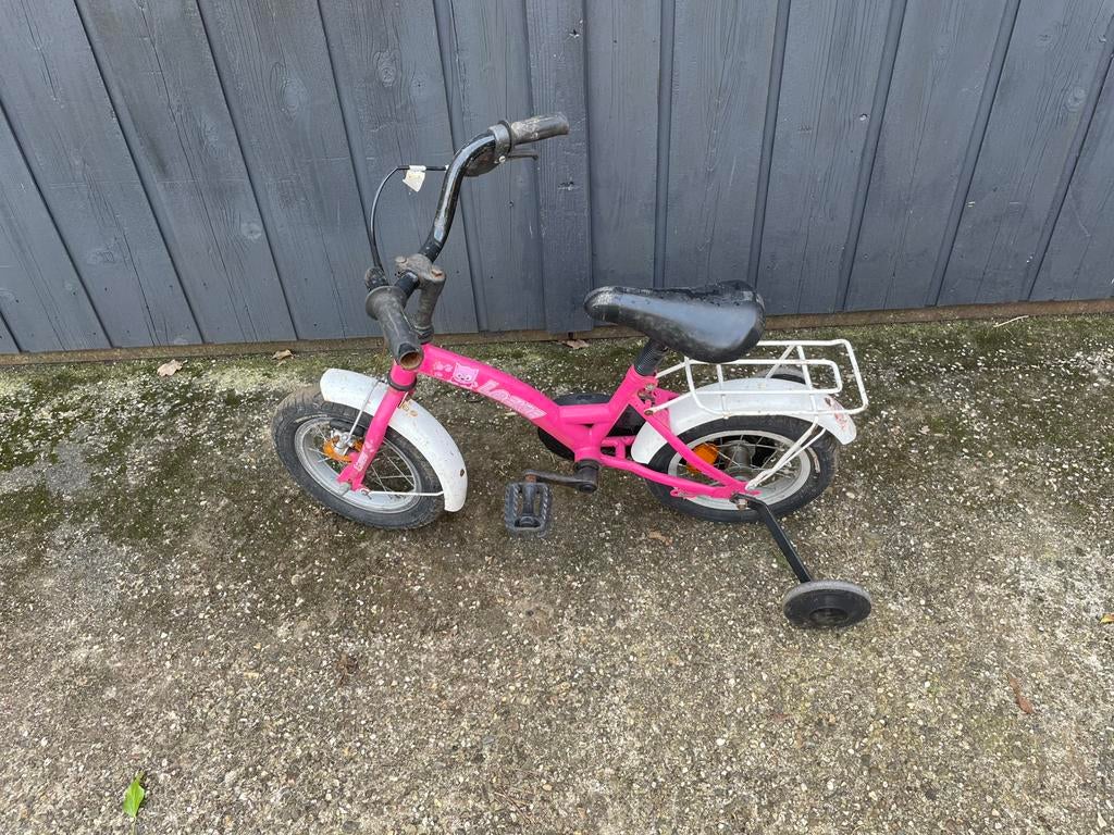 Loekie peuterfietsje rose/wit, Ophalen, Gebruikt, Minder dan 16 inch, Zijwieltjes