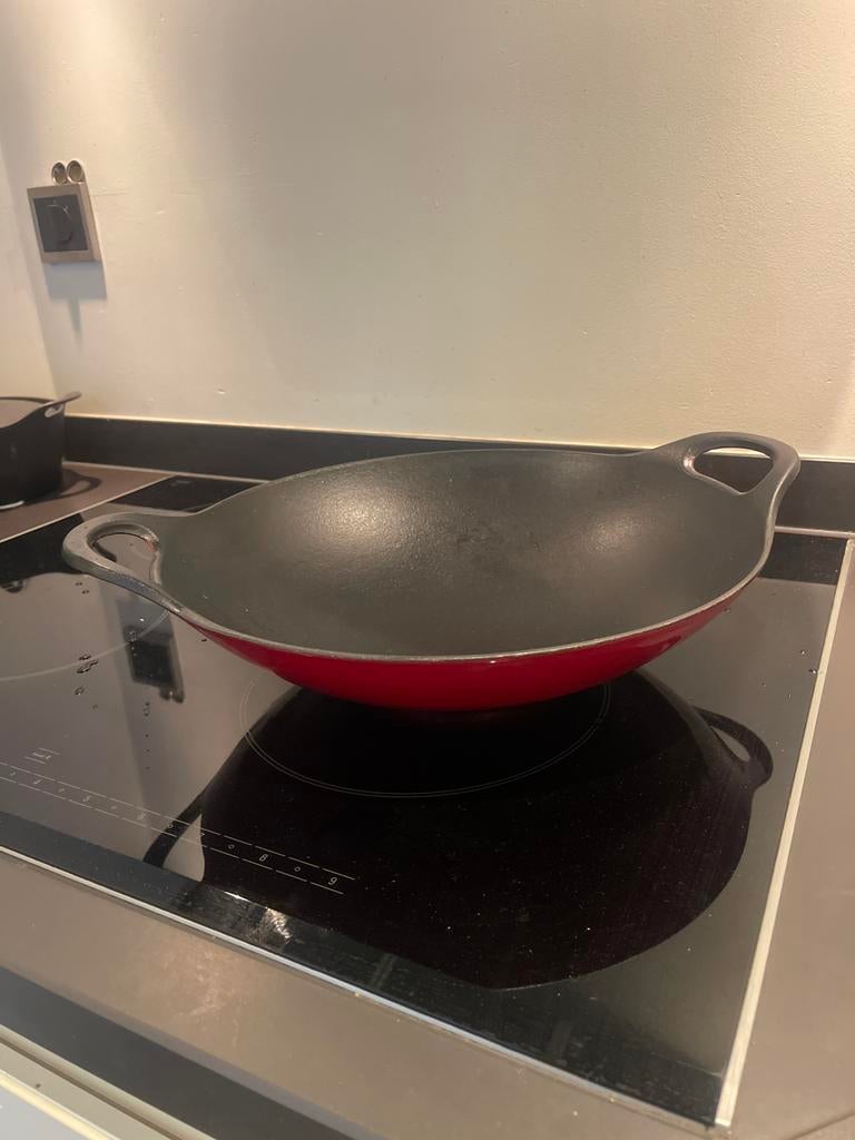 Gietijzeren Wokpan - Perfect voor Roerbakken, Ophalen of Verzenden, Zo goed als nieuw